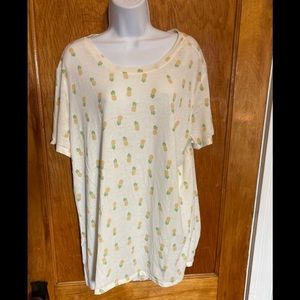 Tee Shirt Long 1 XLG, Pineapples, 32  in length